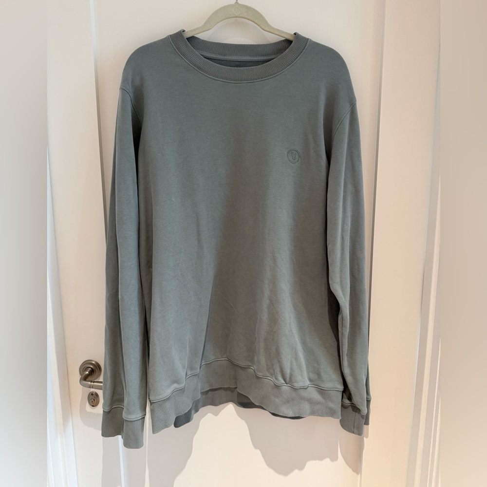 Vuori Men's Slate Crewneck Sweater